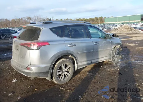 2018 Toyota Rav4 Xle z USA, uszkodzony, nr VIN JTMRFREV6JD240484